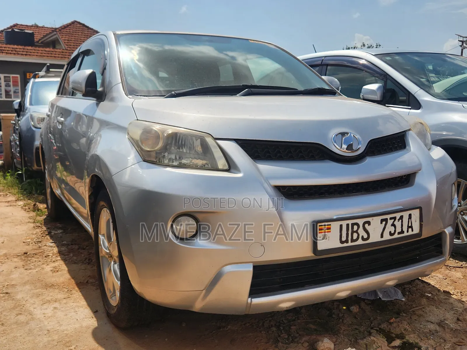 Toyota IST 2010 Silver