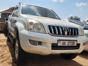 Toyota Land Cruiser Prado 2009 White