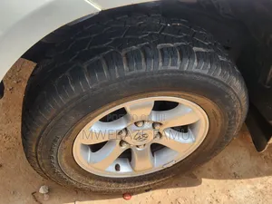 Toyota Land Cruiser Prado 2009 White