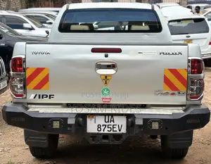 Toyota Hilux 3.0 D-4D Double Cab 4x4 Raider 2007 Silver