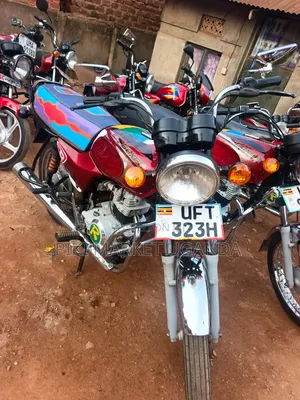 Bajaj Boxer 2014 Red