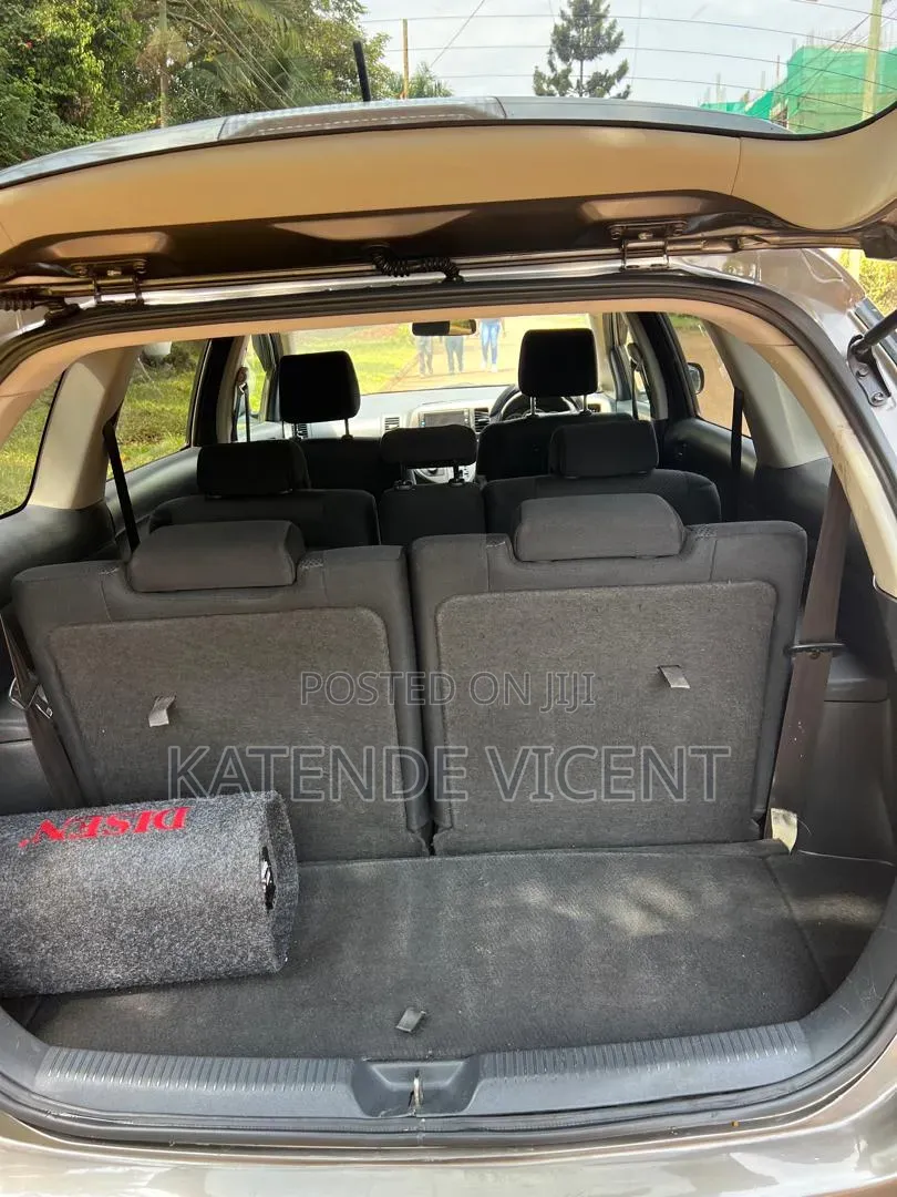 Toyota Wish 2007 Silver