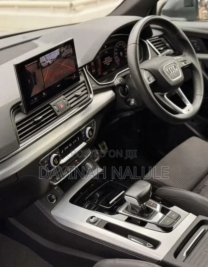 Audi Q5 2021 Gray