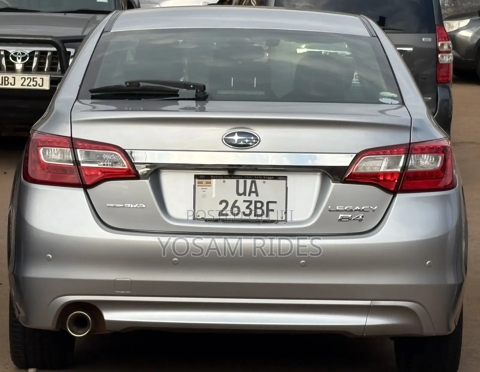 Subaru Legacy 2.5i Premium 4dr Sedan AWD (2.5L 4cyl CVT) 2014 Silver