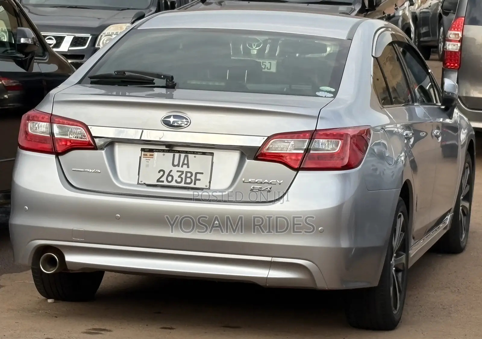 Subaru Legacy 2.5i Premium 4dr Sedan AWD (2.5L 4cyl CVT) 2014 Silver