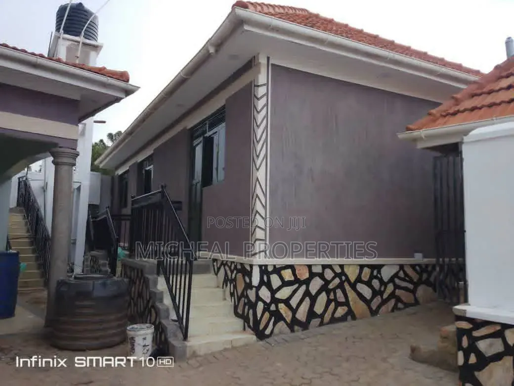 Mini Flat in Matuga Bombo Rd At, Kawempe for sale