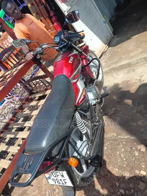 TVS HLX 125 2023 Red
