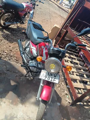 TVS HLX 125 2023 Red