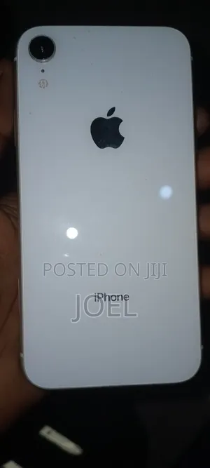 Apple iPhone XR 64 GB White