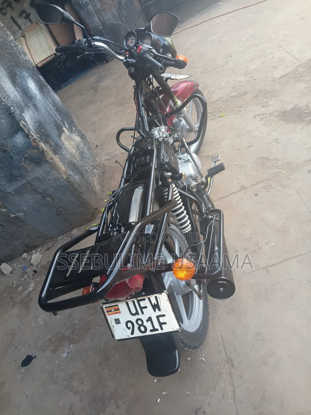 TVS HLX 125 2023 Red