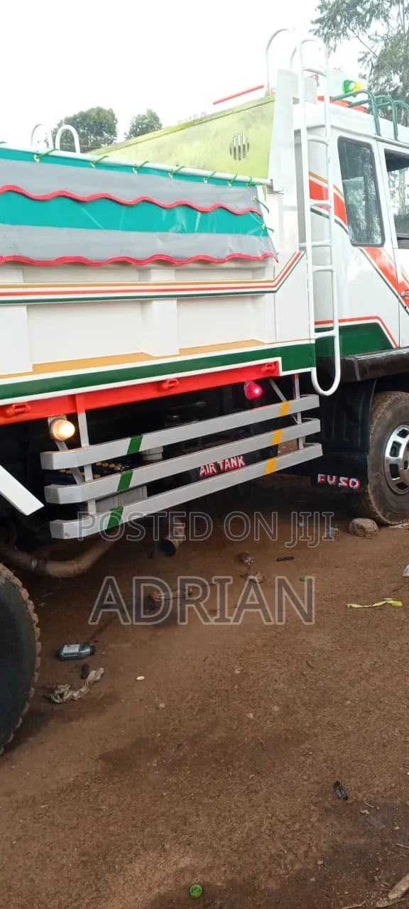 Fuso Fighter Blacktop Tipper