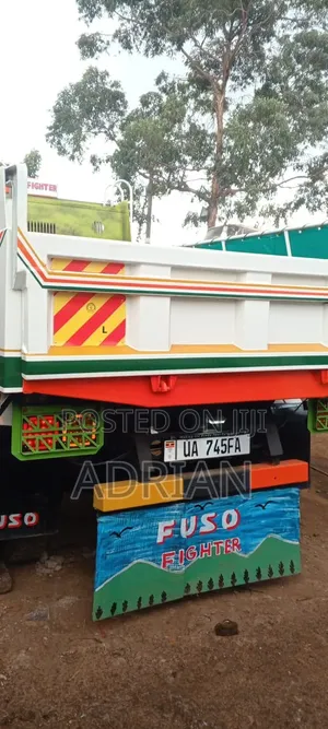 Fuso Fighter Blacktop Tipper