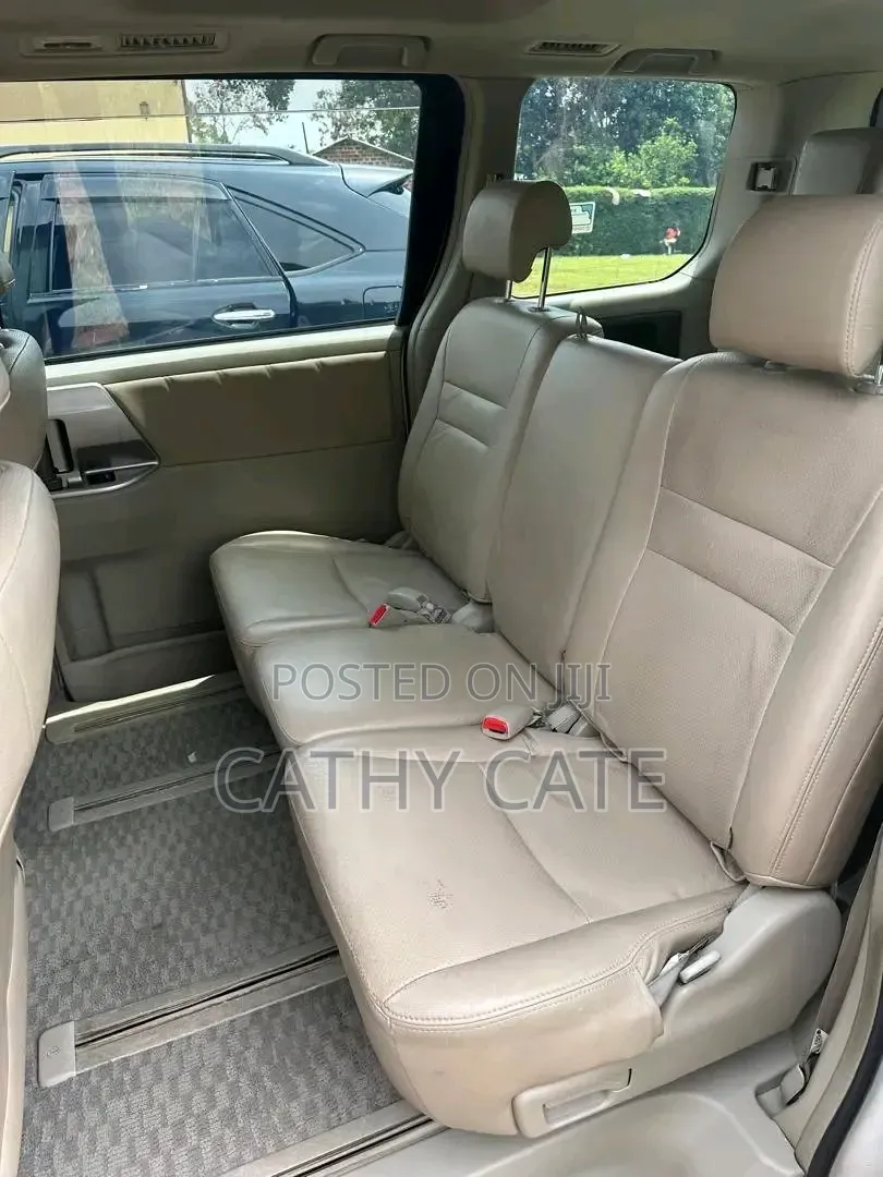 Toyota Noah 2013 White