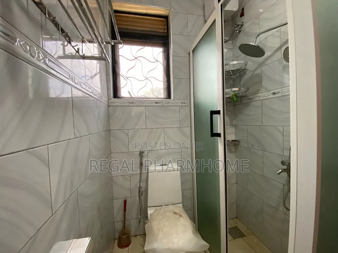 2bdrm Apartment in Mutungo, Central Division for rent