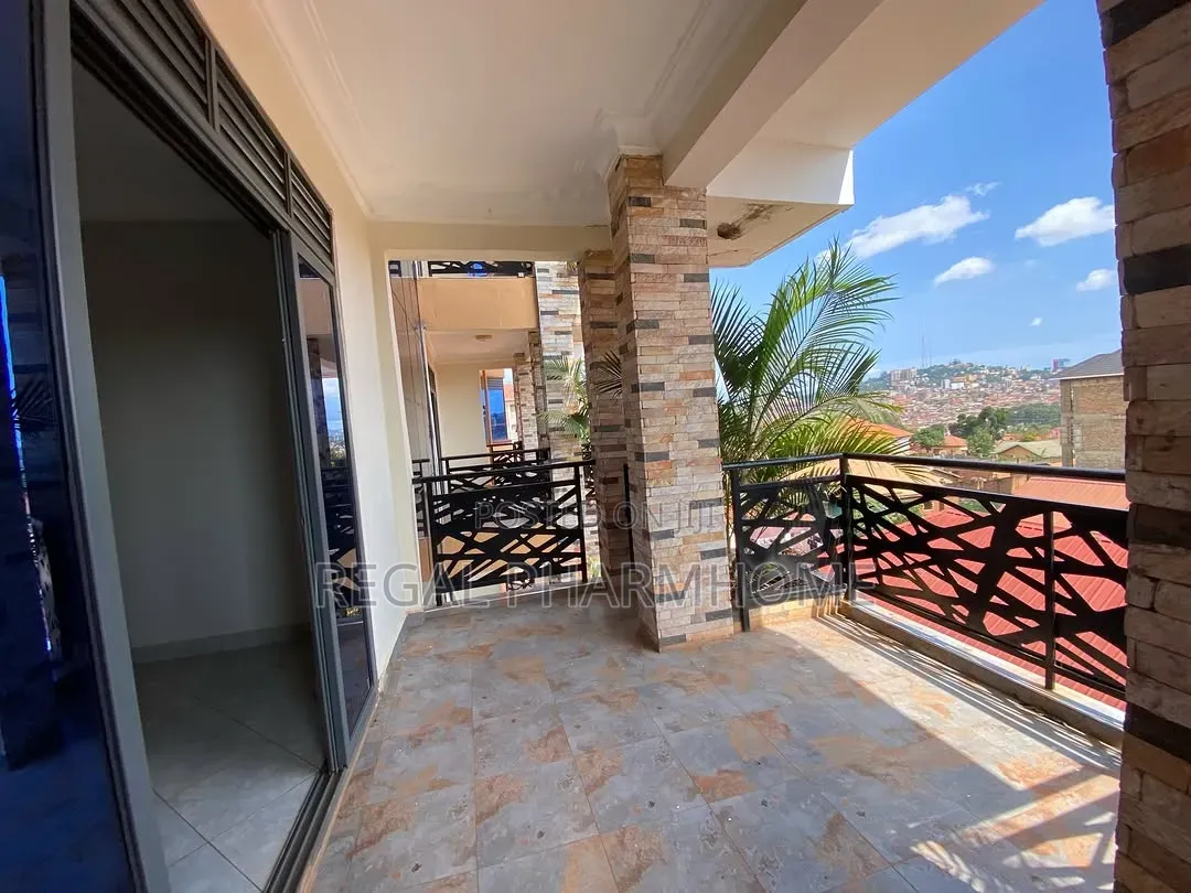 2bdrm Apartment in Mutungo, Central Division for rent