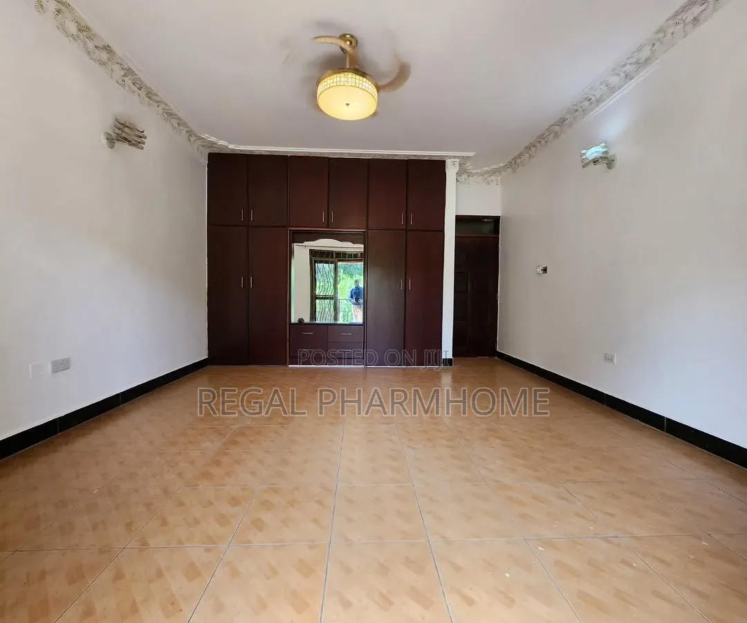 4bdrm Apartment in Sseguku Katale, Central Division for rent