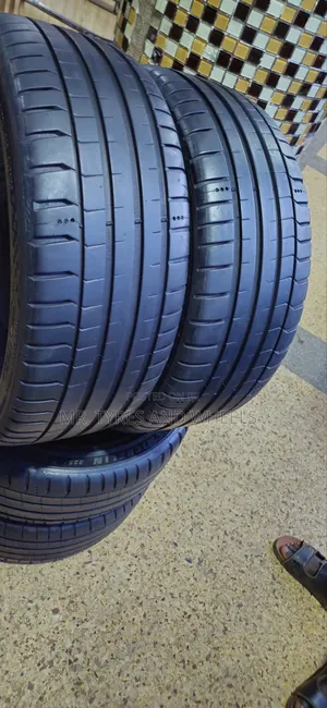 225/40r18 Foreign Michilline Tires
