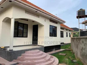 4bdrm House in Kyanja In Nakawa for sale