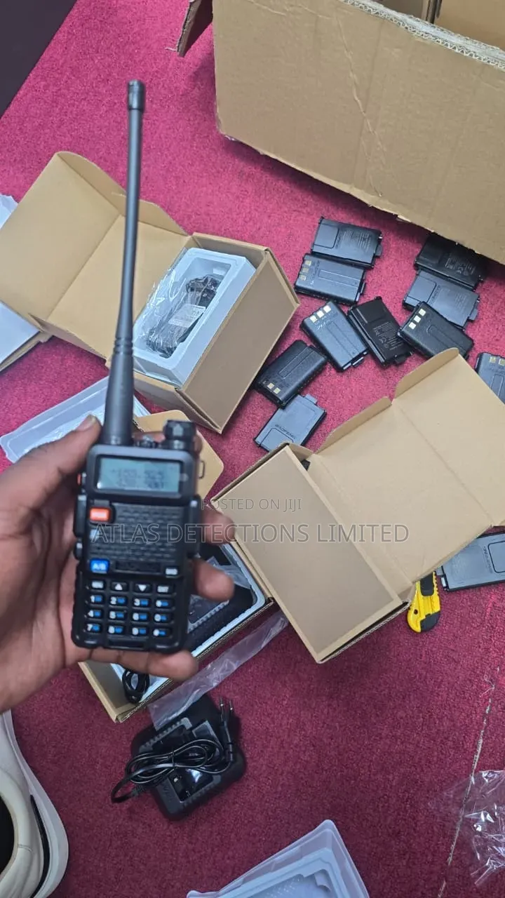 Pair of Baofeng UV-5R Walkie Talkies | VHF/UHF Two Way Radios