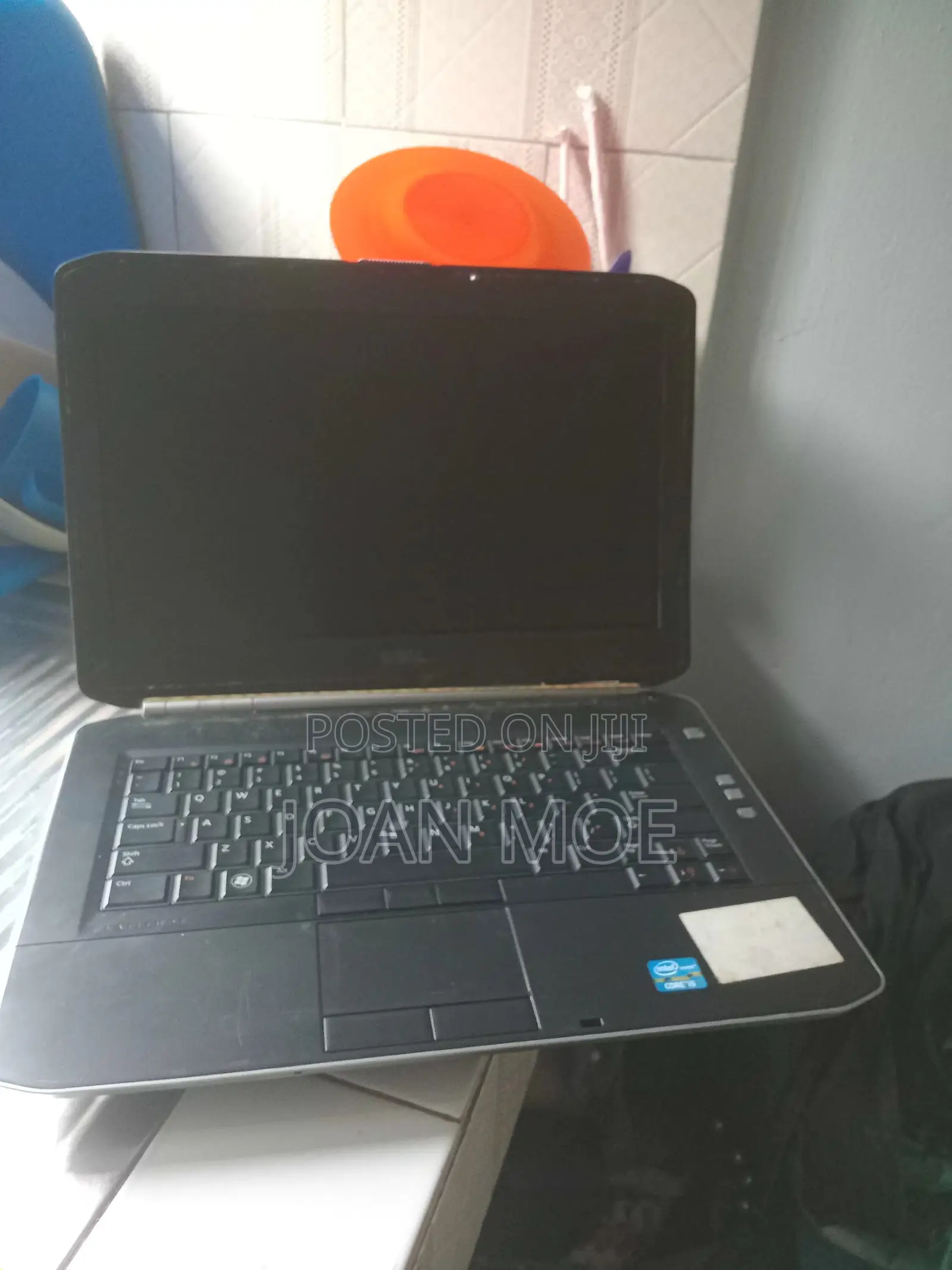 Laptop Dell Latitude 7390 16GB Intel Core Ultra 7 HDD+SSD 500GB