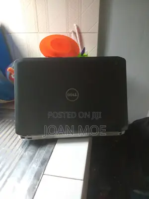 Laptop Dell Latitude 7390 16GB Intel Core Ultra 7 HDD+SSD 500GB
