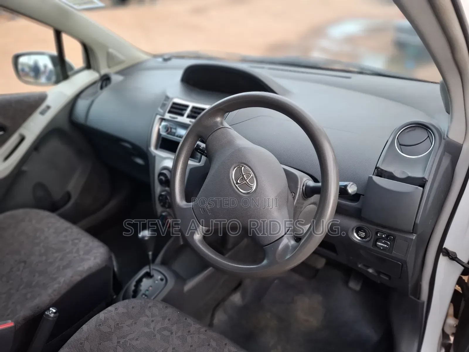 Toyota Vitz 2008 White