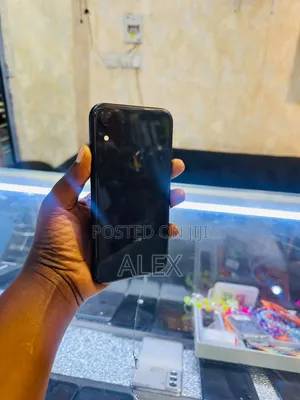 Apple iPhone XR 64 GB Black