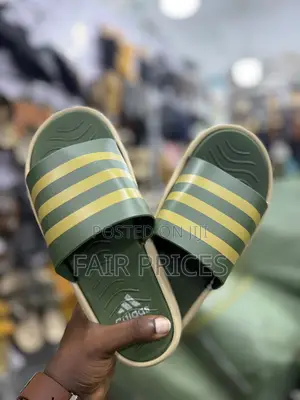 Adidas Rubber Opens