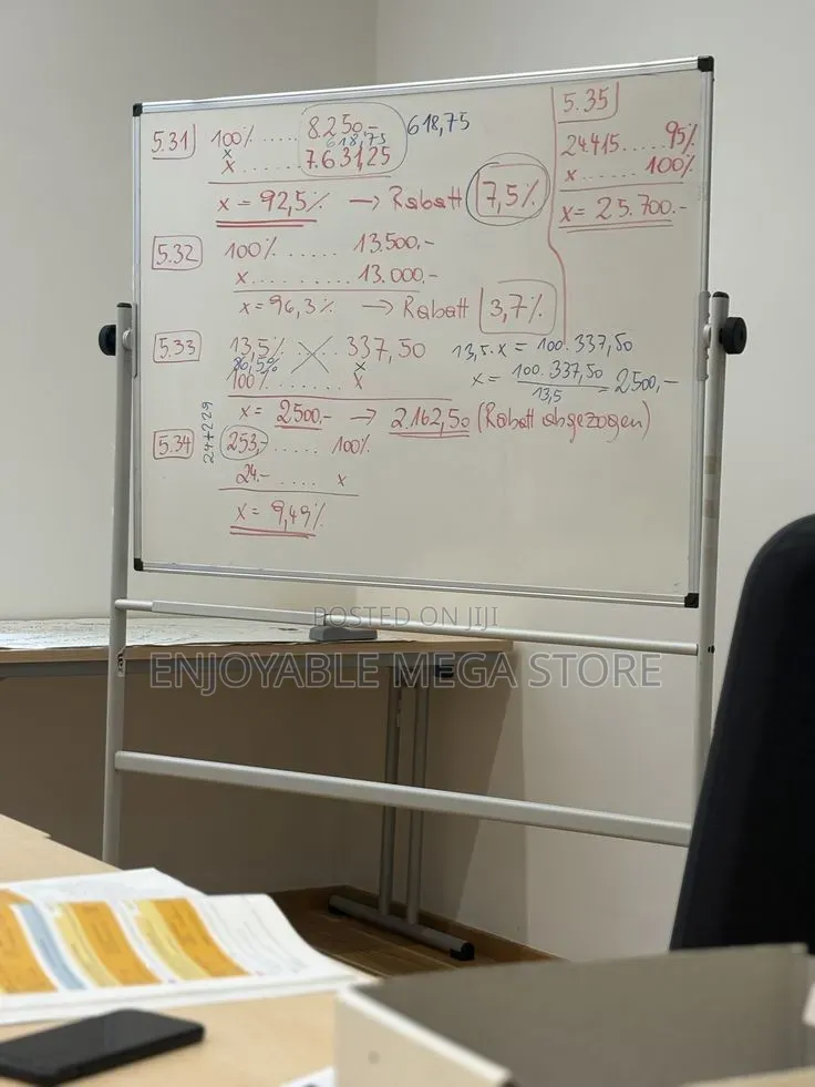 White Board and Stand White Board and Stand 90×120