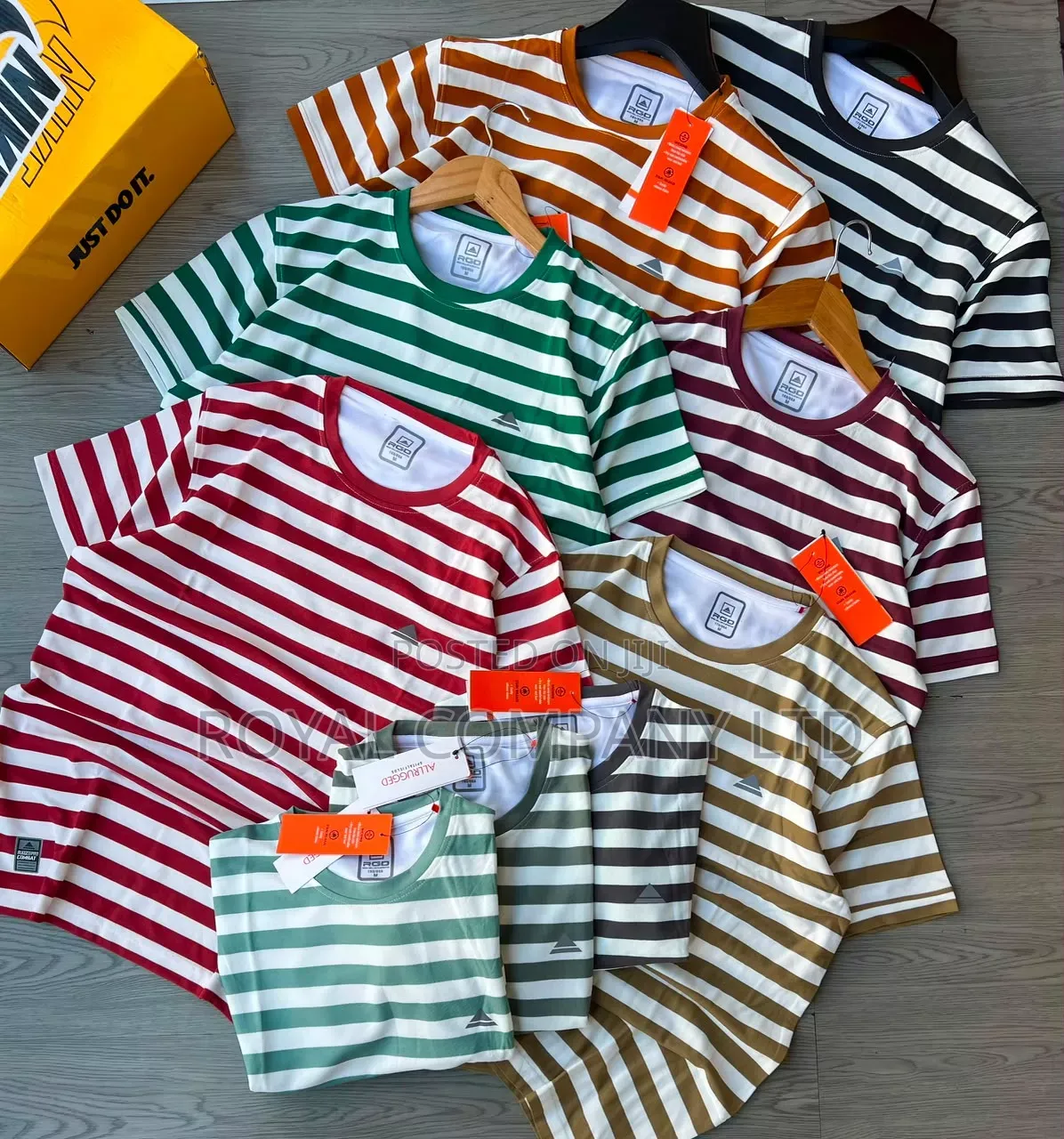 Classic Men Round Neck Shirts/Classy Logo