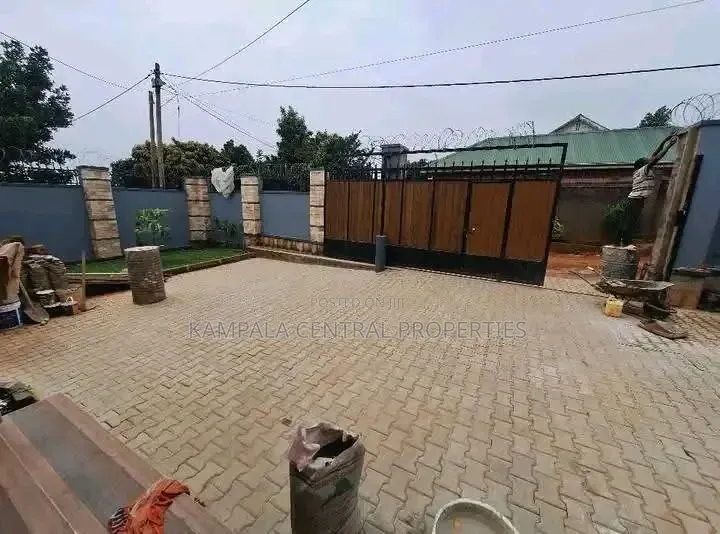 2bdrm Bungalow in Nsambya, Central Division for rent