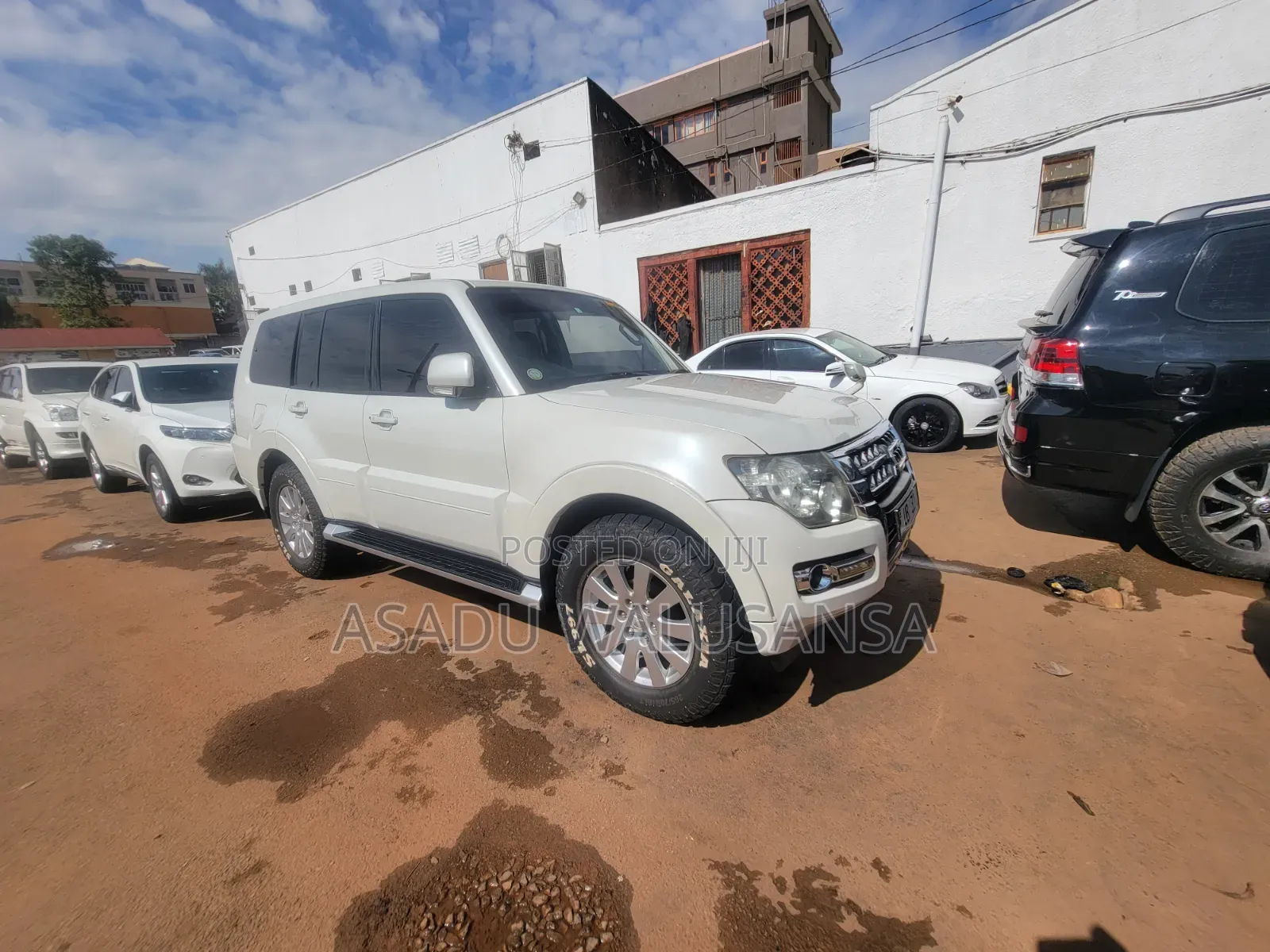 Mitsubishi Pajero 2012 White
