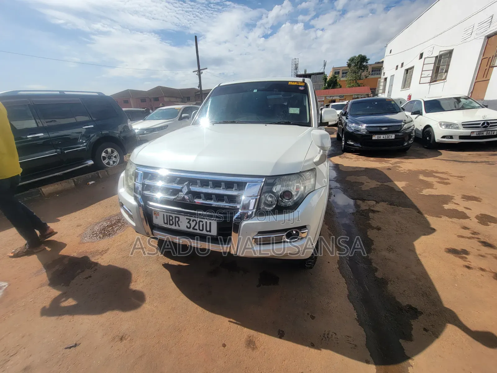 Mitsubishi Pajero 2012 White