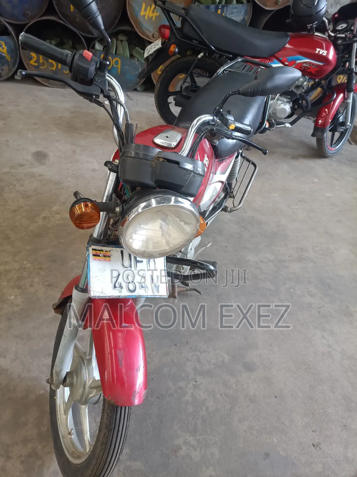 TVS HLX 125 2019 Red