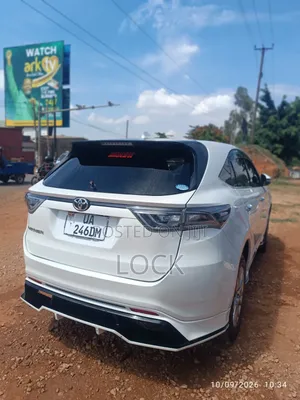 Toyota Harrier 2.5 Hybrid 4WD 2016 White