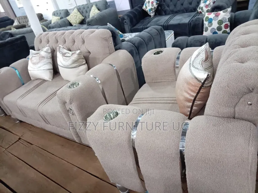 5 Seater Readily Available in Chesterfield