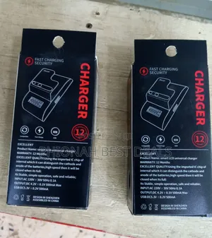 Smart LCD Universal Charger
