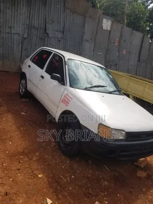Toyota Starlet 1999 White