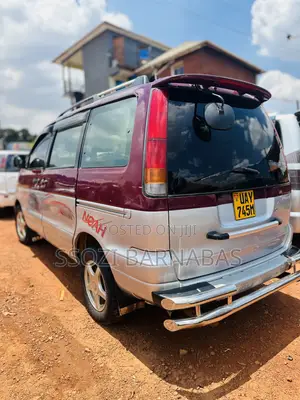 Toyota LiteAce Noah 1998 Maroon