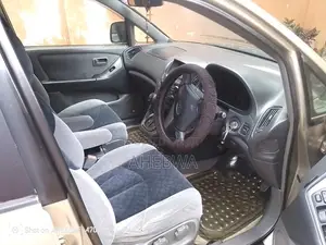 Toyota Harrier 2004 Gray