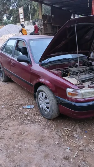 Toyota Corolla 1998 Maroon