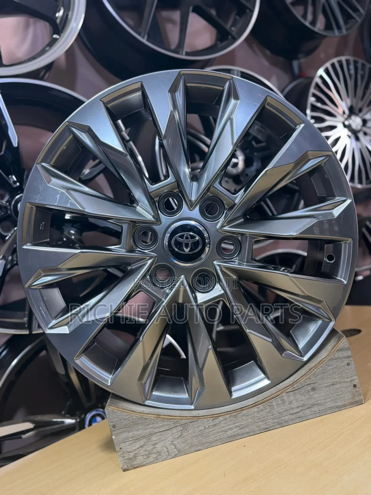 Sports Rims and Tyres