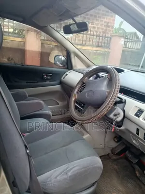 Toyota Nadia 2.0 135hp AWD 1999 Silver