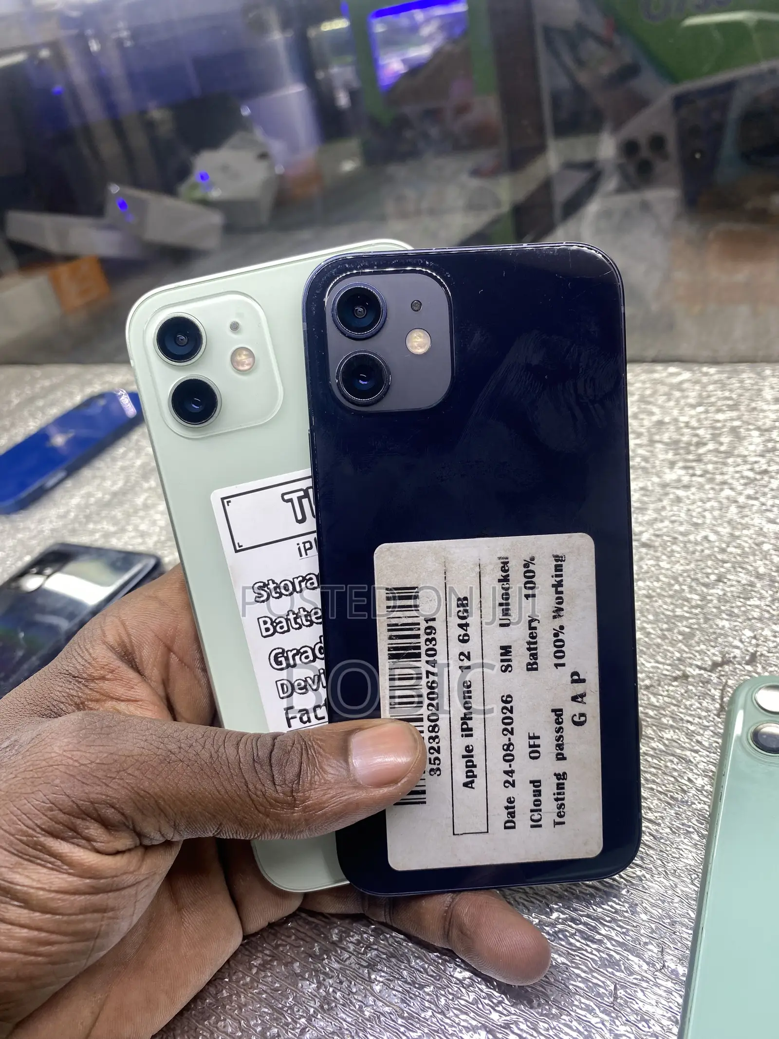 Apple iPhone 12 64 GB Black
