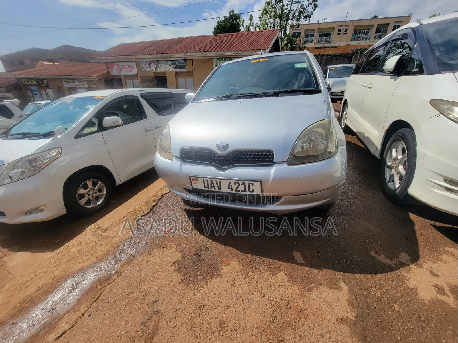 Toyota Vitz 1999 Silver