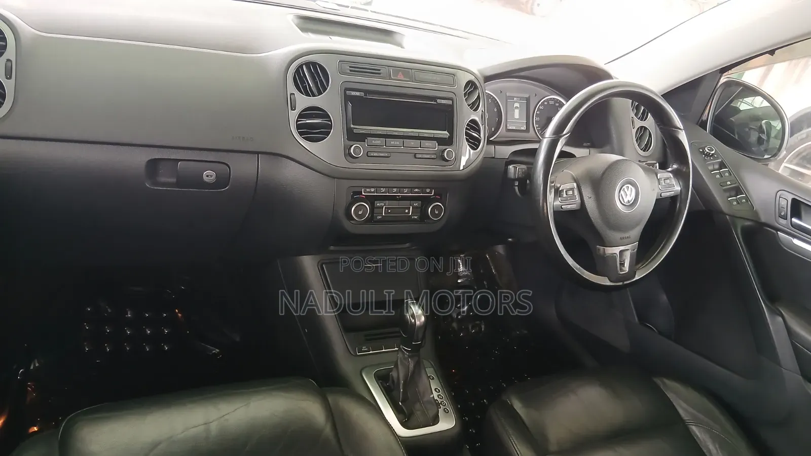 Volkswagen Tiguan 2010 Black