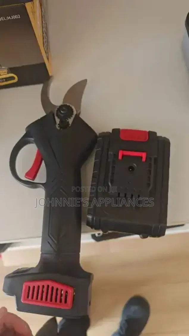 Cordless Electric Pruning Shears With Dual Rechargeable Batteries