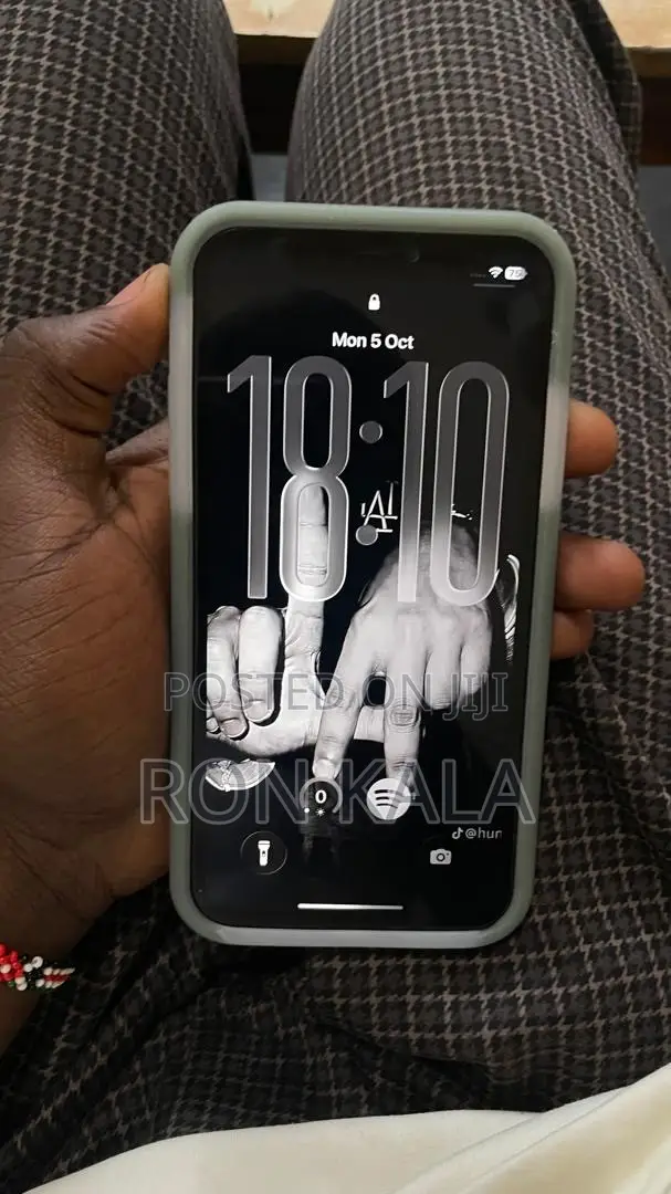 Apple iPhone 11 64 GB Black