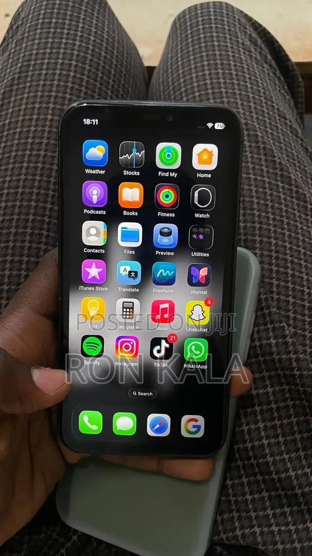 Apple iPhone 11 64 GB Black