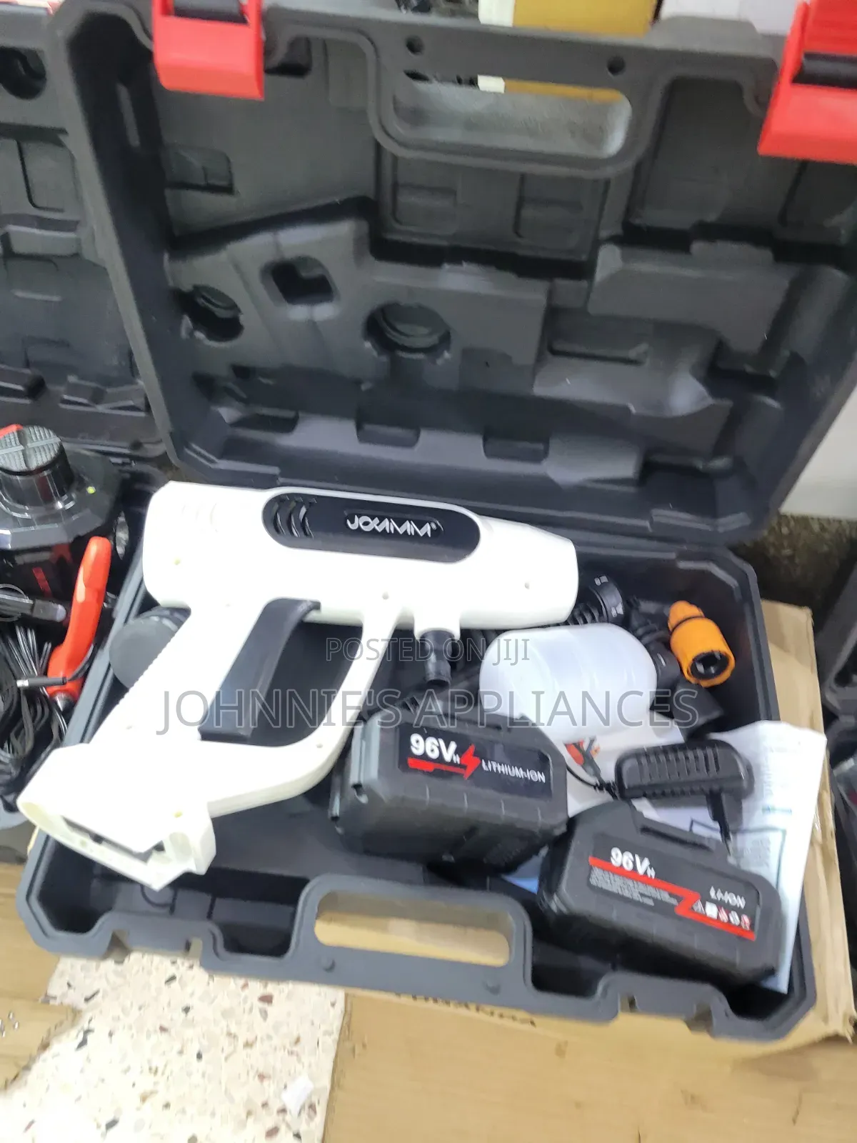 98V Cordless High-Pressure Car Washer With Battery and Accessories Kit